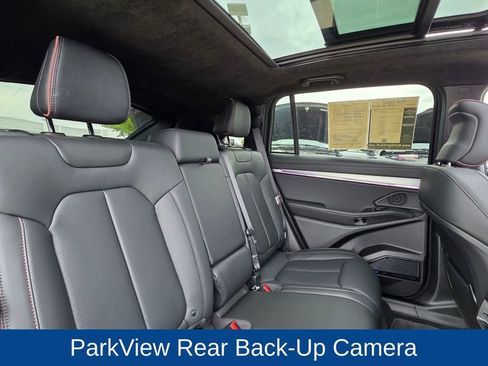 Used 2025 Jeep Wagoneer S Launch Edition image 15