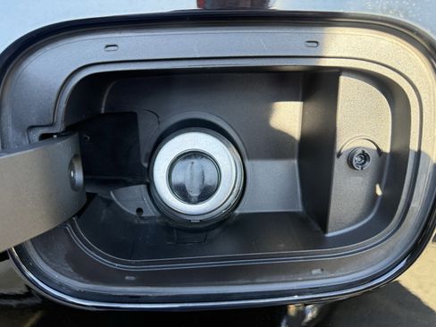 Used 2024 Dodge Durango GT image 36