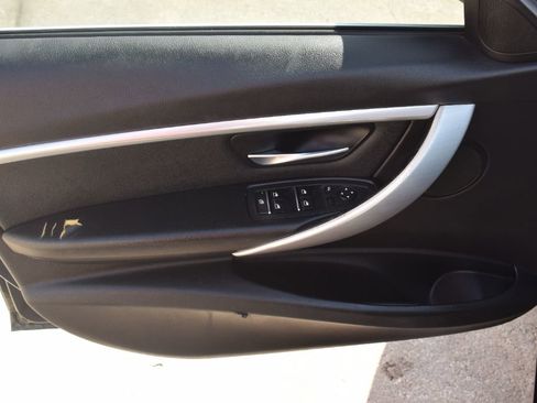 Used 2018 BMW 330i Sedan w/ Convenience Package image 7