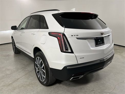 Certified 2024 Cadillac XT5 Sportv image 33