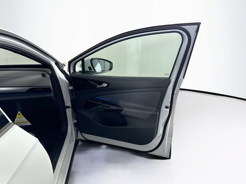 Used 2022 Volkswagen ID.4 Pro image 31