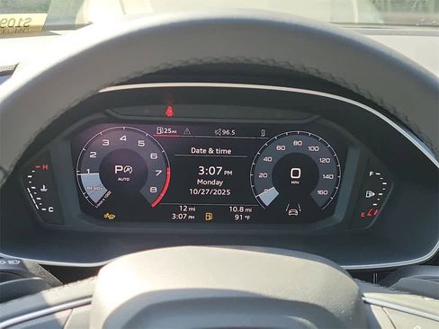 New 2025 Audi Q3 2.0T Premium image 18