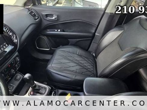 Used 2019 Jeep Compass Latitude FWD image 36