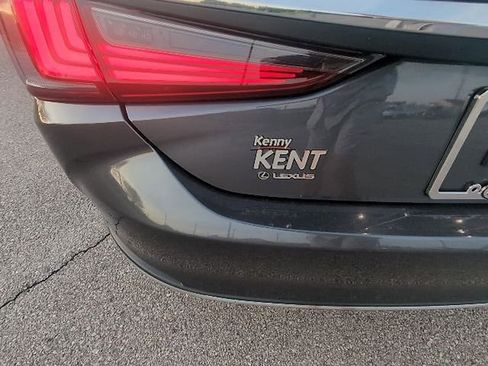 Certified 2025 Lexus ES 300h Ultra Luxury w/ Accessory Package (Z1) image 8