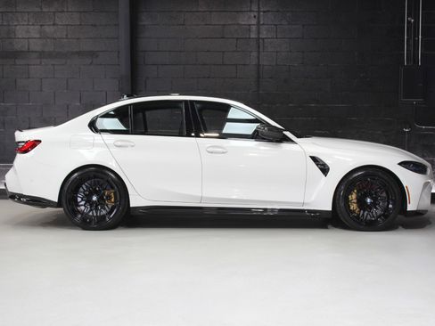 Used 2022 BMW M3 Competition w/ M Carbon Exterior Package image 21
