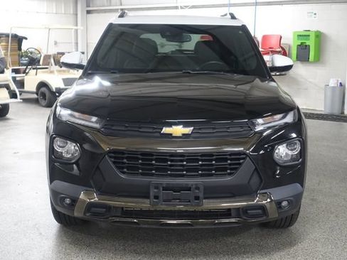 Used 2022 Chevrolet TrailBlazer ACTIV w/ Technology Package AWD/4WD image 2