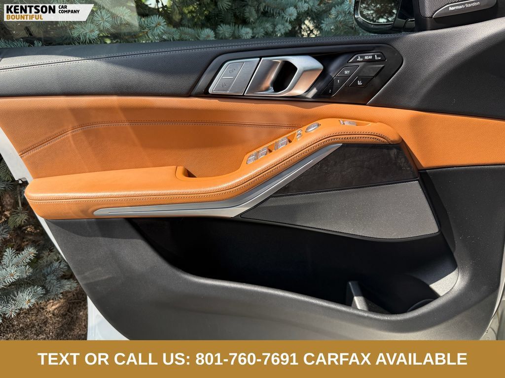 Used 2022 BMW X7 xDrive40i w/ M Sport Package AWD/4WD image 19