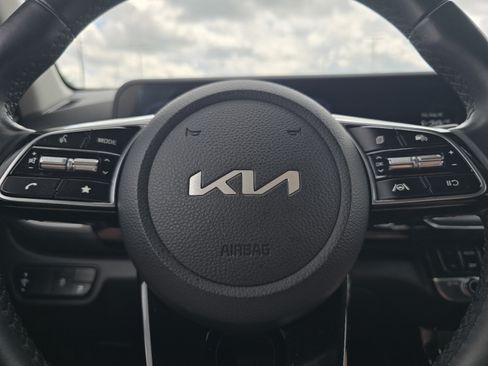 Used 2025 Kia Seltos S AWD/4WD image 28