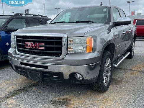Used 2009 GMC Sierra 1500 SLE w/ Power Pack Plus AWD/4WD image 3