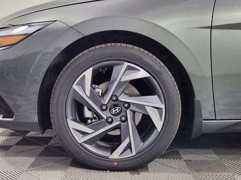 New 2026 Hyundai Elantra Limited image 15
