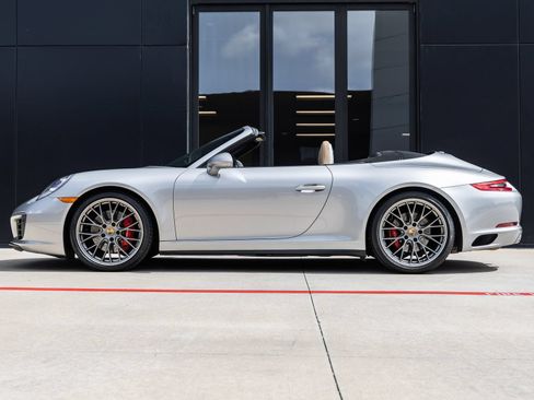 Certified 2017 Porsche 911 Carrera 4S AWD/4WD image 2
