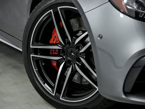 Used 2019 Mercedes-Benz E 63 AMG S image 4