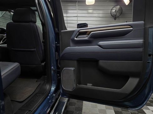 Used 2025 Chevrolet Silverado 2500 High Country w/ High Country Premium Package AWD/4WD image 47