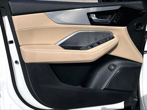 New 2026 Acura MDX image 2