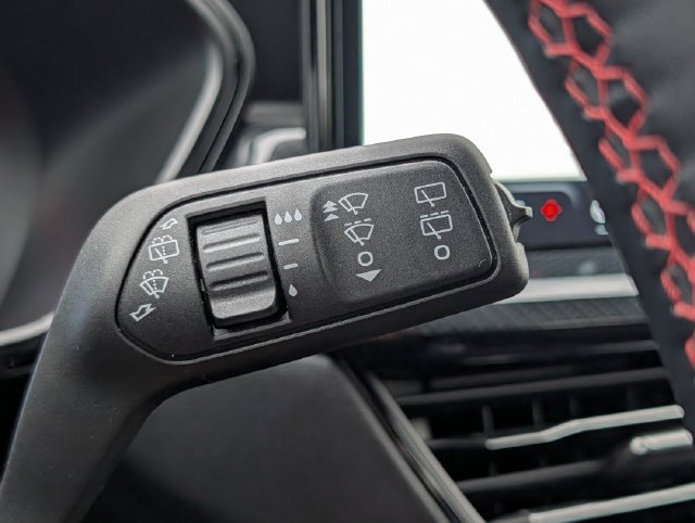 Used 2024 Ford Escape ST-Line w/ Tech Pack #1 AWD/4WD image 29