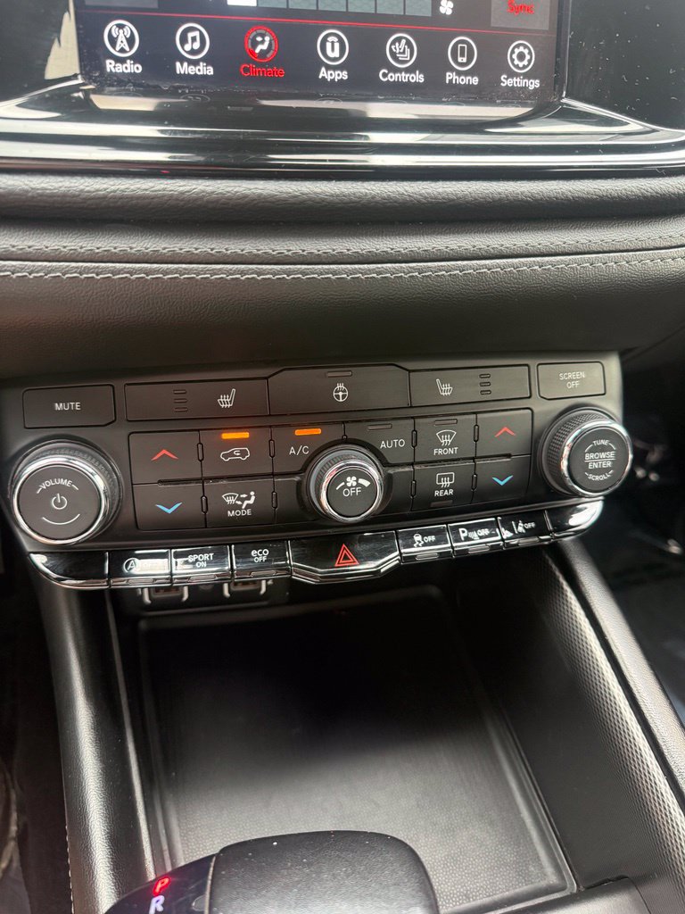Used 2022 Dodge Durango GT RWD image 19