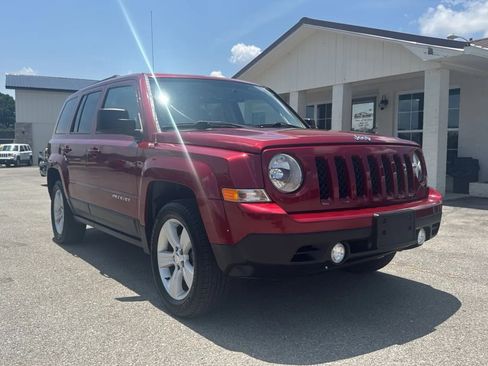 Used 2016 Jeep Patriot Sport w/ Power Value Group AWD/4WD image 7