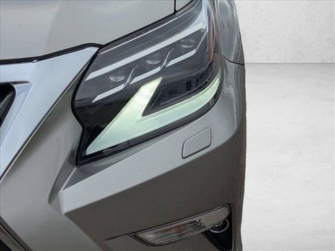 Used 2022 Lexus GX 460 Luxury image 9