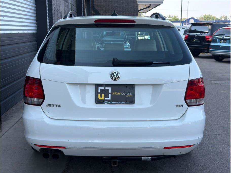 Used 2013 Volkswagen Jetta TDI FWD image 9