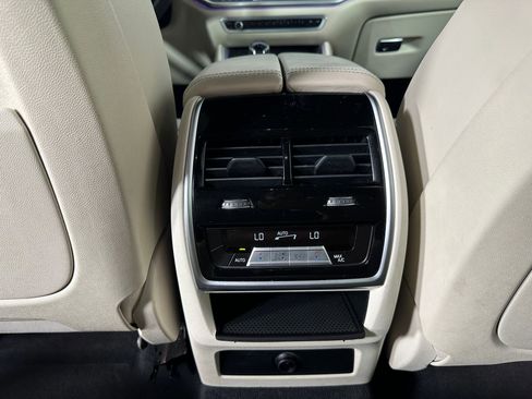 Used 2020 BMW X6 sDrive40i w/ Premium Package image 30