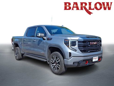 Used 2024 GMC Sierra 1500 AT4 w/ Technology Package AWD/4WD image 1
