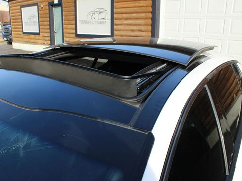 Used 2022 Kia Stinger GT2 w/ Scorpion Package image 37