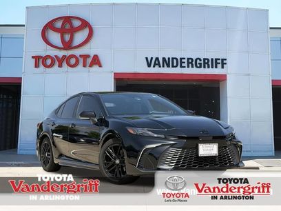 Used 2025 Toyota Camry SE w/ Convenience Package