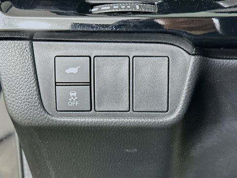 Used 2025 Honda CR-V EX-L image 17