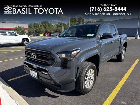 Used 2024 Toyota Tacoma SR5 AWD/4WD image 1