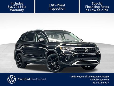 Certified 2022 Volkswagen Taos SE w/ Panoramic Sunroof Package image 1