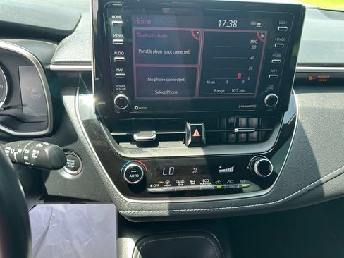 Used 2020 Toyota Corolla SE FWD image 19