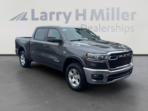 New 2026 RAM 1500 Big Horn AWD/4WD image 7
