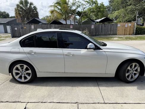 Used 2015 BMW 320i Sedan RWD image 5