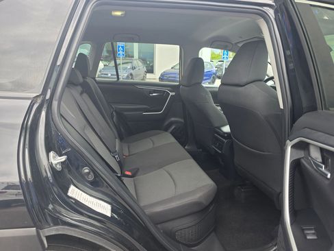 Used 2024 Toyota RAV4 XLE image 28
