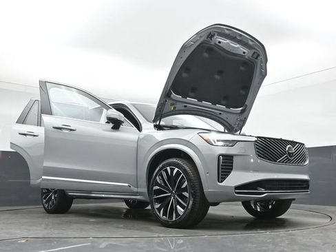 New 2026 Volvo XC90 T8 Plus w/ Protection Package Premier AWD/4WD image 55