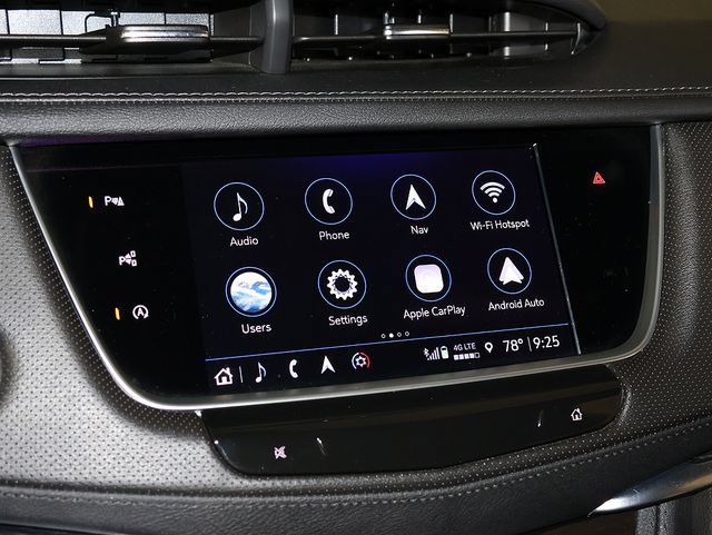 Used 2024 Cadillac XT5 Premium Luxury w/ Technology Package AWD/4WD image 18