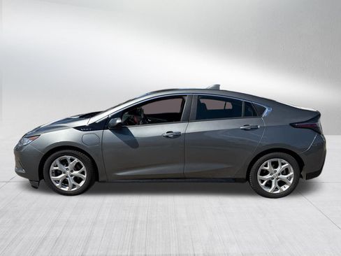 Used 2017 Chevrolet Volt Premier w/ Driver Confidence II Package FWD image 4