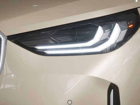 Used 2025 BMW X3 xDrive30i w/ Convenience Package image 30