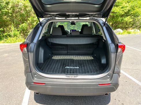Certified 2024 Toyota RAV4 LE AWD/4WD image 23