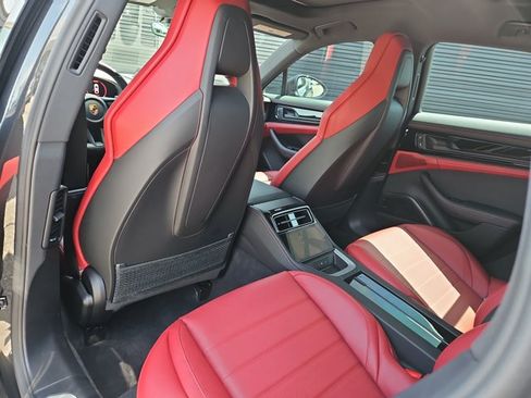 Certified 2024 Porsche Panamera 4 AWD/4WD image 22