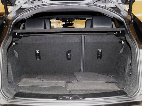 Used 2020 Jaguar E-PACE SE image 76