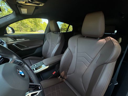 Used 2024 BMW X2 M35i image 11