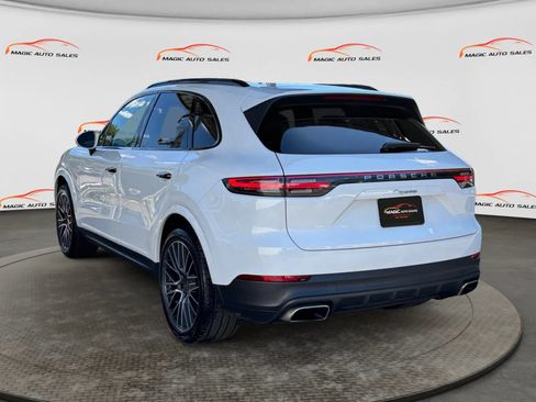 Used 2020 Porsche Cayenne AWD/4WD image 8