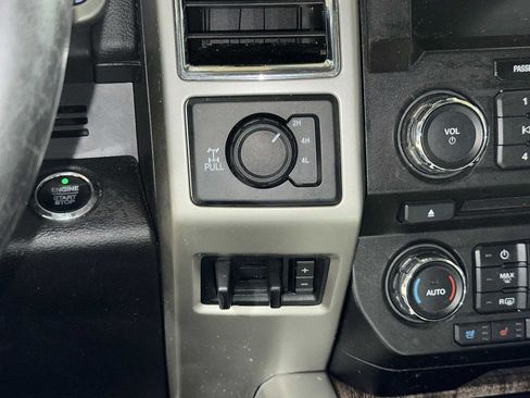 Used 2018 Ford F250 Lariat w/ Lariat Ultimate Package image 30