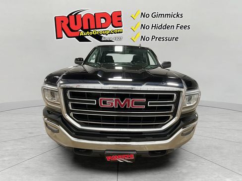Used 2017 GMC Sierra 1500 SLE w/ SLE Value Package AWD/4WD image 9