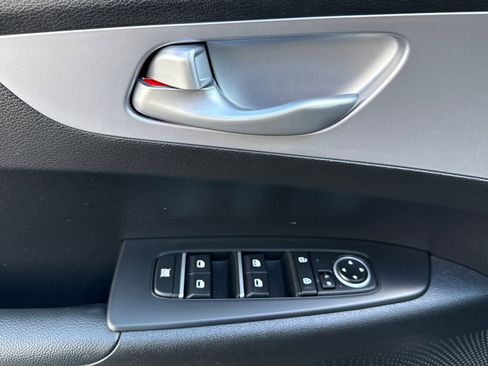 Certified 2024 Kia Forte LXS image 8