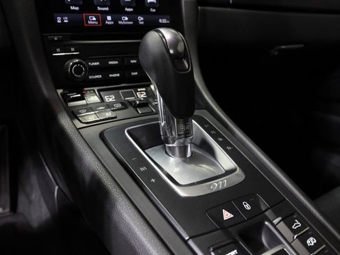 Used 2018 Porsche 911 Targa 4S image 27