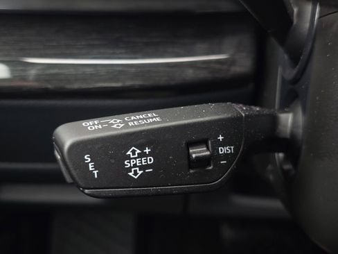 Certified 2025 Audi Q8 Premium Plus w/ Premium Plus Package image 40