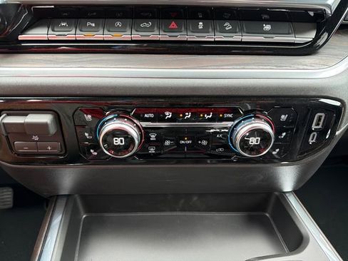 New 2026 GMC Sierra 1500 SLT AWD/4WD image 14