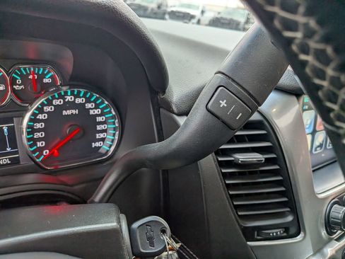 Used 2018 Chevrolet Tahoe LT image 22